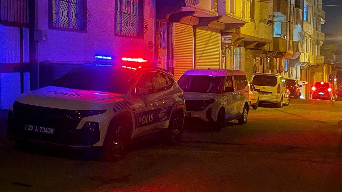 27 yaşındaki anne ve çocuğu kilitli odada ölü bulundu