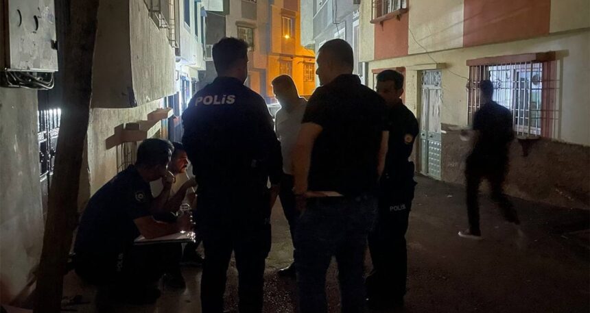 27 yaşındaki anne ve çocuğu kilitli odada ölü bulundu