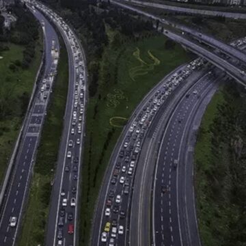 43 ilin bağlantı noktasında kabus gibi trafik