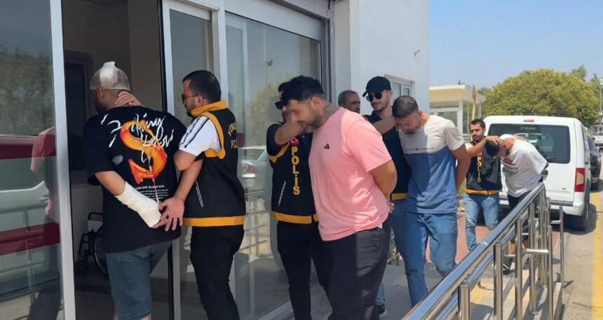 Adana’da muhtarı darbeden 3 kişi tutuklandı