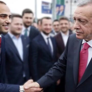 AKP’li vekil bir yanlıştan döndü, bir yanlış yaptı