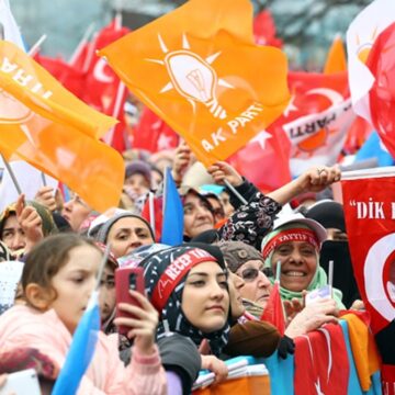 AKP’liler de ekonomi ve adaletten ümidi kesti