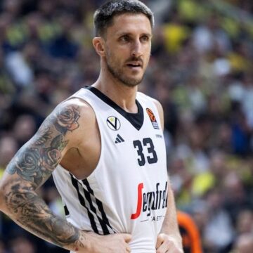 Anadolu Efes ve Fenerbahçe’nin eski oyuncusundan kötü haber