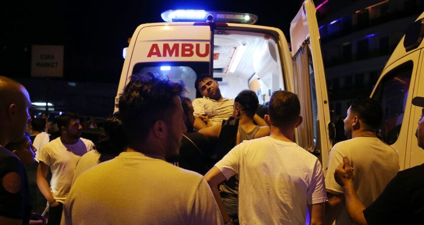 Antalya’da yangın: Otel boşaltıldı