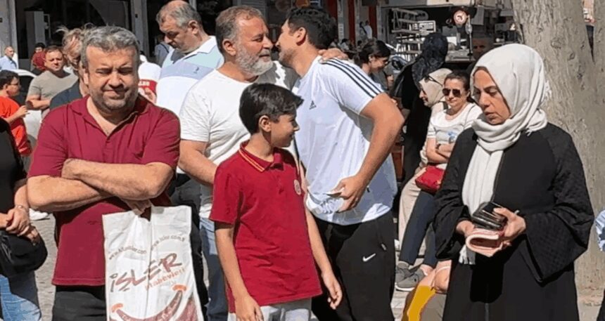 avcilarda-ayt-oncesi-gec-kalan-var-mi-kontrolu-tdzDgWLt.jpg Avcılar’da AYT öncesi ‘Geç kalan var mı’ kontrolü