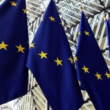 avrupa-birliginin-kredi-sinirinda-degisiklik-2-sektor-sarti-getirildi-ZQjSBh6R.jpg Avrupa Birliği’nin kredi sınırında değişiklik: 2 sektör şartı getirildi