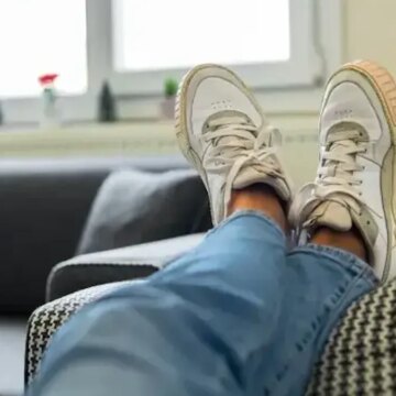 Avrupalılar meğer bu yüzden evde ayakkabı giyiyormuş