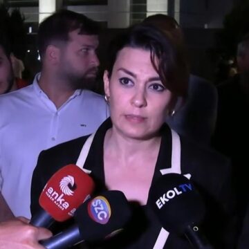 Aykut Erdoğdu’nun eşi Tuba Torun: ‘Aykut ‘Cumhuriyet yıkıldı’ dedi ve ‘Vatan sağ olsun’ diyerek gitti’