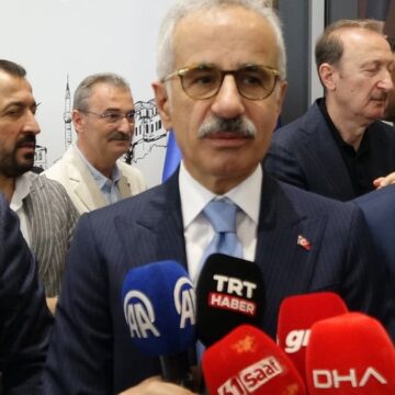 Bakan Uraloğlu: Bayram trafiğinde olağanüstü bir durum yok