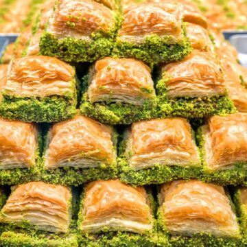 Bayramda artan et ve tatlı tüketimi sağlık sorunlarına neden oluyor