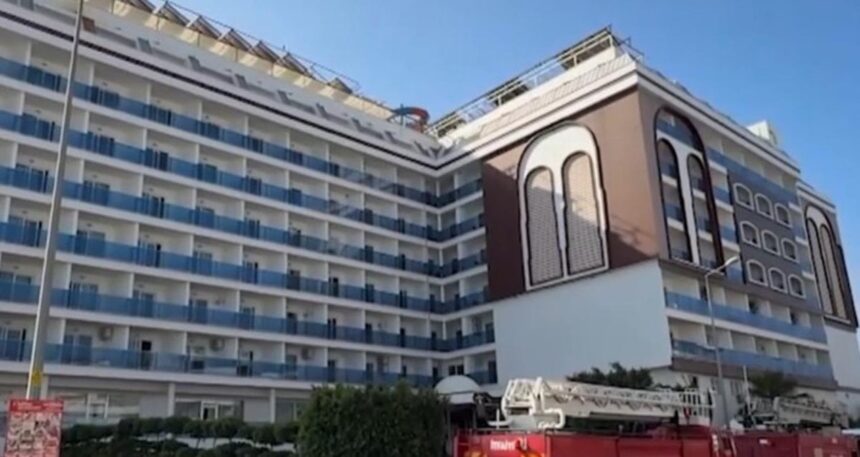 Beş yıldızlı otelde yangın! Müşteriler tahliye edildi