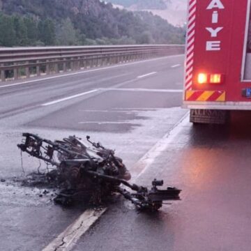 Bilecik- Sakarya sınırında feci kaza: 1 ölü, 5 yaralı