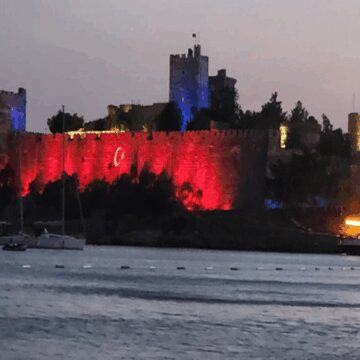 Bodrum Kalesi’nde jandarma için hayran bırakan manzara