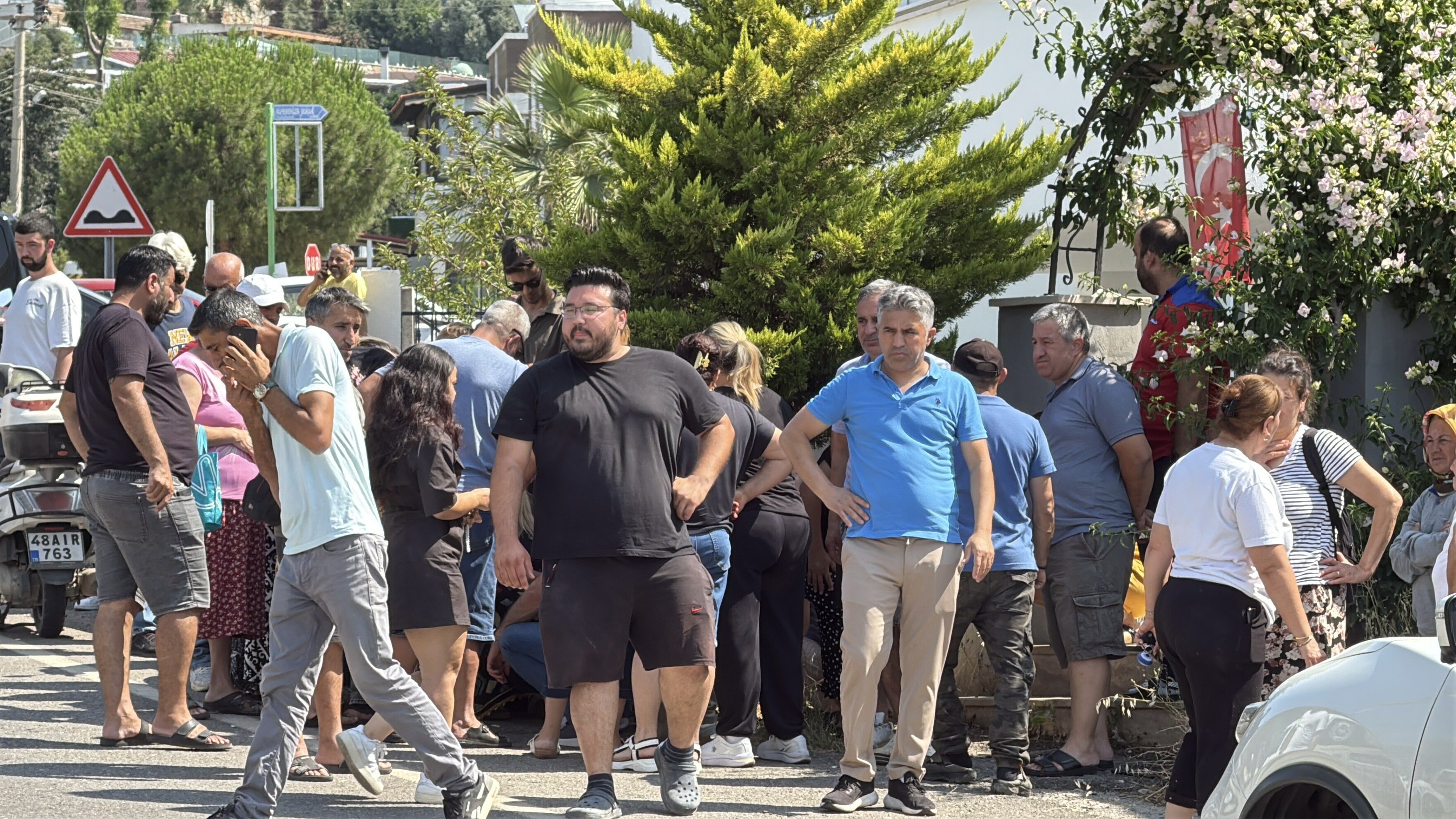 Bodrum'da çatıdan düşen emekli polis hayatını kaybetti