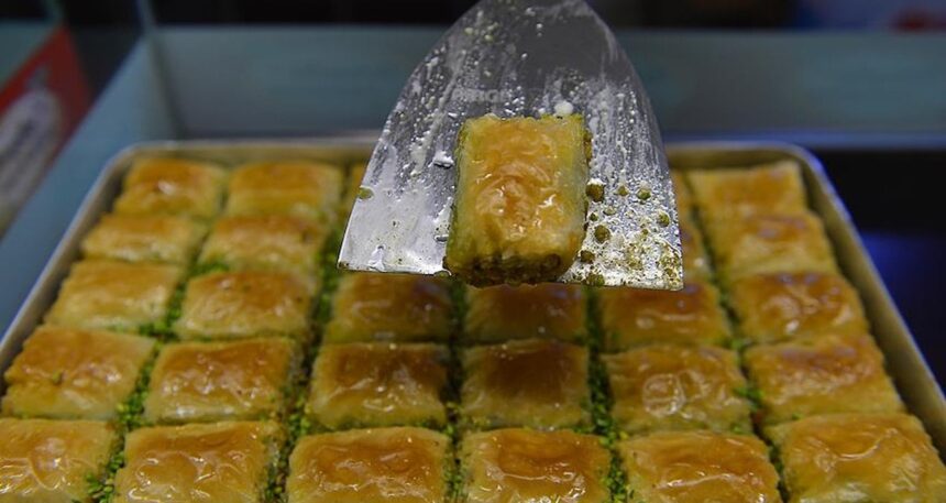 Bu şehirde yaşayanlar dikkat! 20 baklava incelendi 5’inde dışkı çıktı