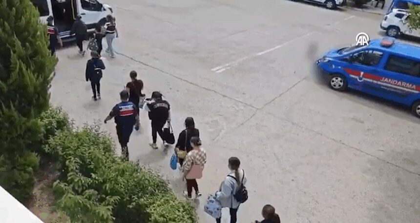 Bursa’da insan ticareti ve göçmen kaçakçılığı operasyonunda 4 tutuklama