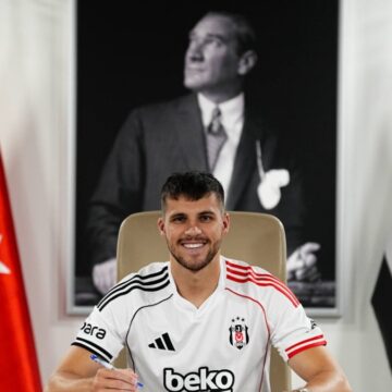 Çek yıldız Beşiktaş’a imza attı