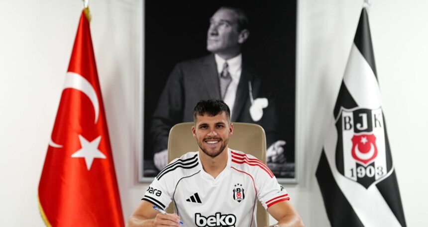 Çek yıldız Beşiktaş’a imza attı