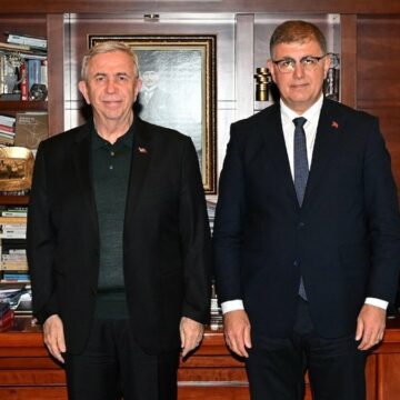 Cemil Tugay, Mansur Yavaş’ı ziyaret etti