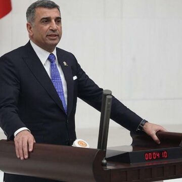 CHP’li Erol’dan emekli maaşı çağrısı: Bir değil, bin ah ediyorlar