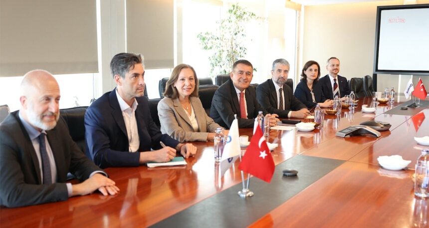 DEM Parti, TÜSİAD’ı ziyaret etti