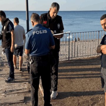 Denizde yüzerken fenalaştı: hastane yolunda can verdi