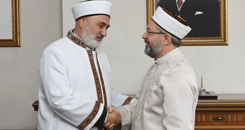 diyanetten-ilginc-fetva-allah-yazili-kolyeyle-tuvalete-gitmeyin-jCGmGPGa.jpg Diyanet’ten ilginç fetva: Allah yazılı kolyeyle tuvalete gitmeyin!