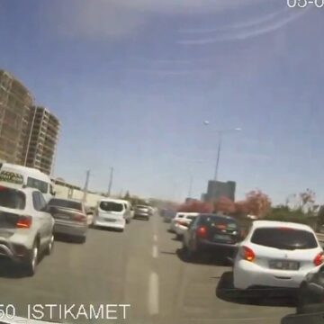 Diyarbakır’da sürücülerin fermuar yöntemiyle ambulansa yol vermesi kamerada