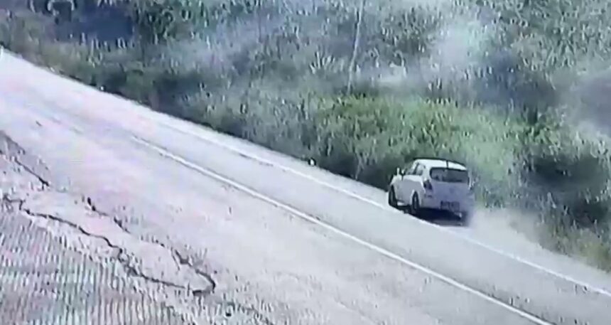 Düzce’nin otomobil fındık bahçesine devrildi