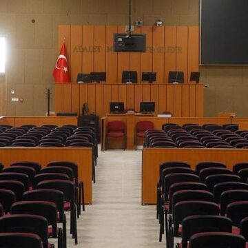 ‘Efendim bir tanem’ diyaloğu gündem olmuştu… O mahkeme başkanı artık savcı