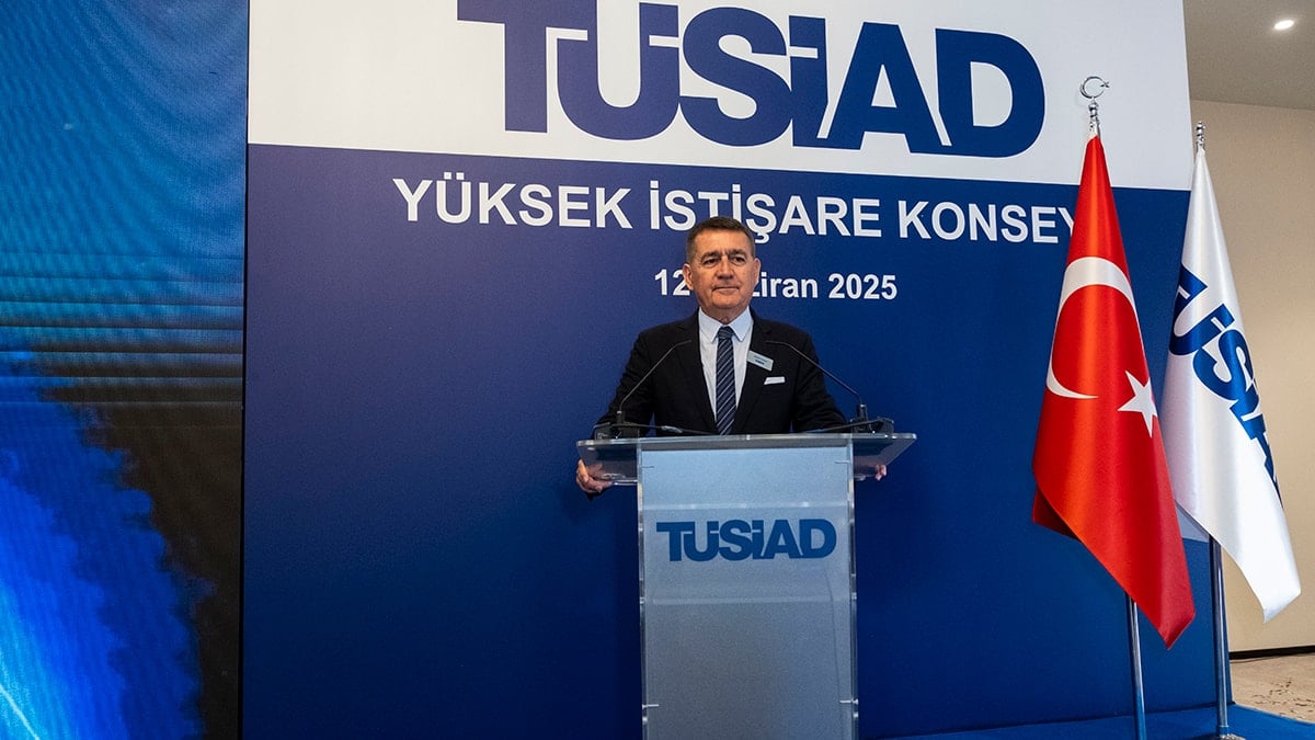 Ekonomi para politikasından ibaret değil