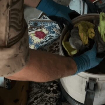 Elektrikli süpürgeden silah çıktı