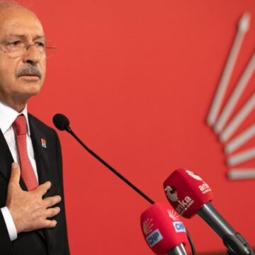 Eski CHP liderine sert tepki: Ancak Saray’ın aparatı olur