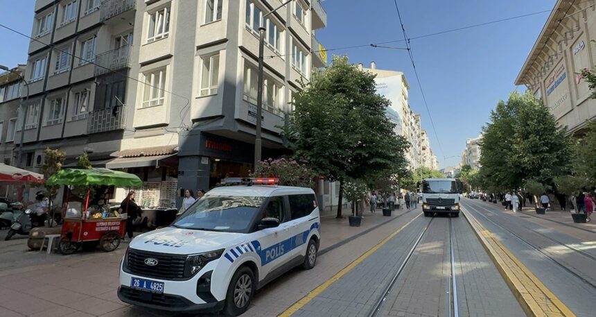 Eskişehir’de emekli doktor ölü bulundu