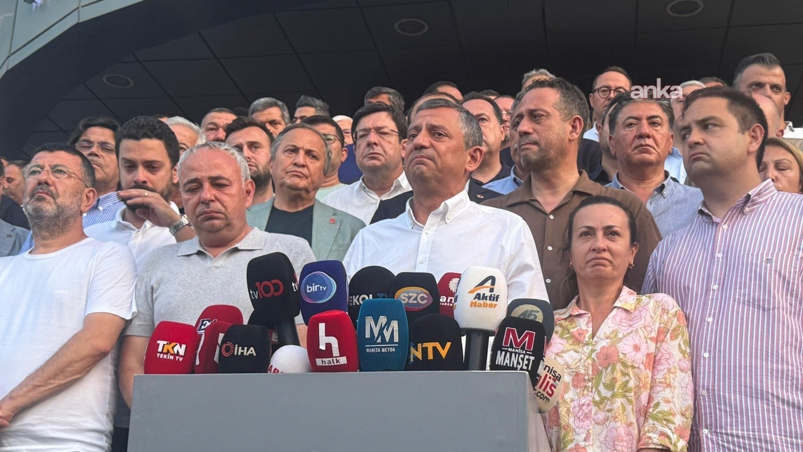 Ferdi Zeyrek'in cenaze töreninin detayları belli oldu! Özgür Özel açıkladı