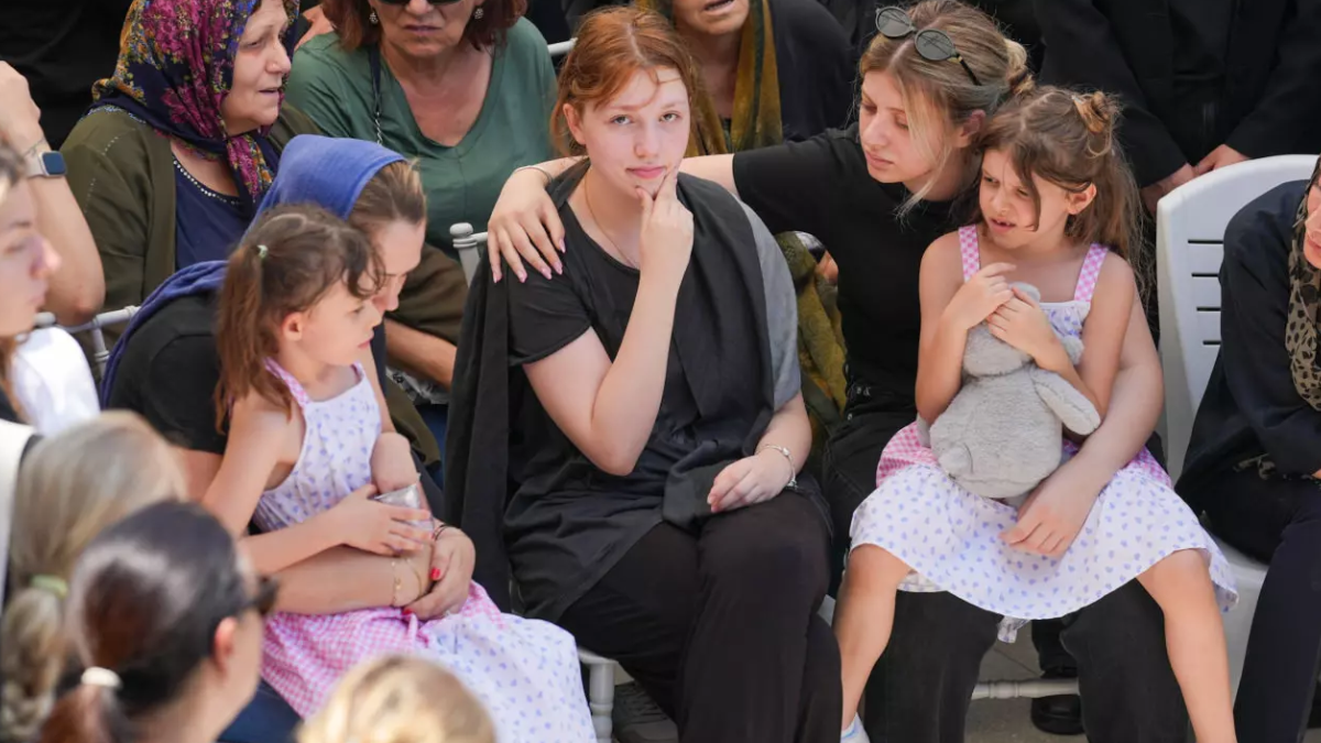 Ferdi Zeyrek'in ikiz kızlarının son isteği duyanları ağlattı