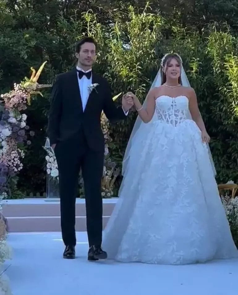 Feyyaz Şerifoğlu ile Merve Dinçkol evlendi
