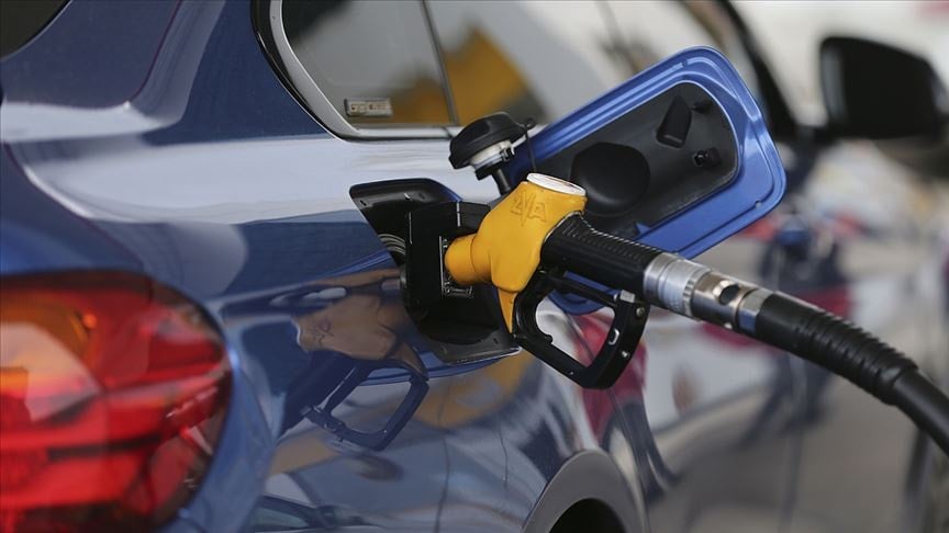 Fiyatı değişmeden benzine bir zam daha