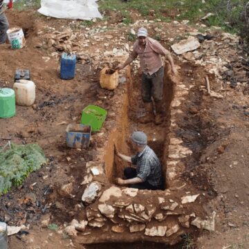 Gece gündüz başında nöbet tutuluyor: Kilosu altını solladı