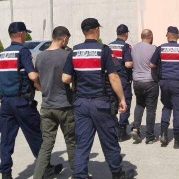 Hakkari’de arama kaydı bulunan yüzlerce kişi yakalandı