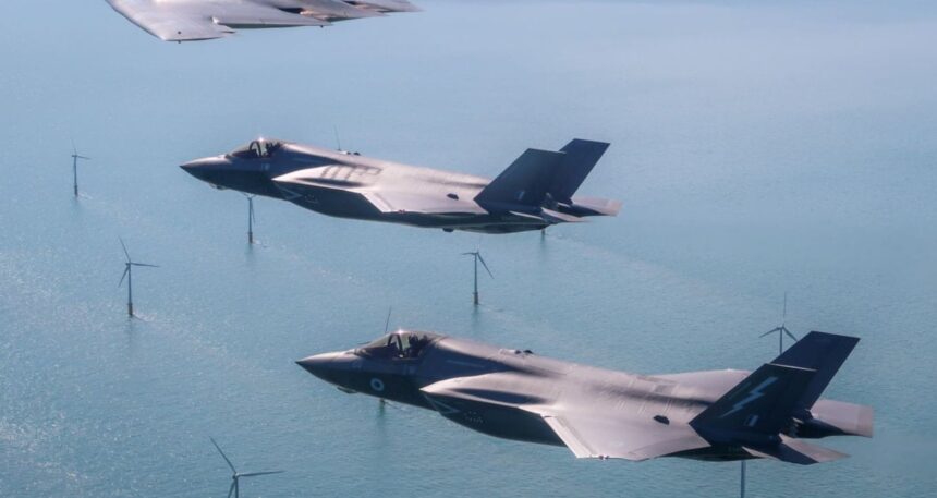 ingiliz-f-35i-hindistana-acil-inis-yapti-VpNEtLQB.jpg İngiliz F-35’i Hindistan’a acil iniş yaptı