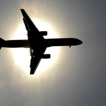 Irak, hava sahasını tüm uçuşlara kapattı