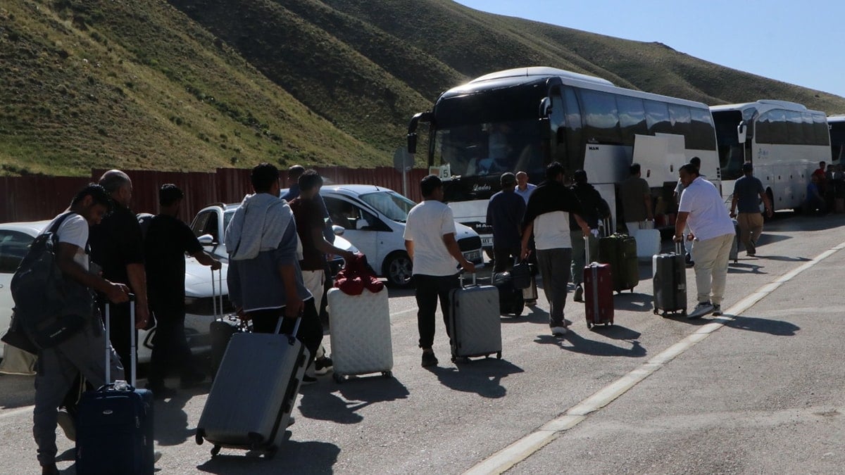 İran'dan tahliyeler sürüyor: Ummanlılar Trabzon'a doğru yola çıktılar
