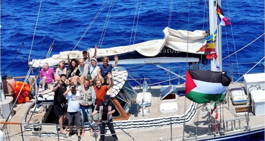 İsrail ordusu Madleen’i kuşattı