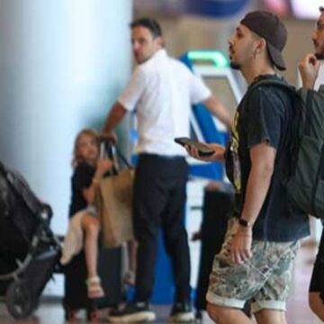 İsrail’de 40 bin turist mahsur kaldı