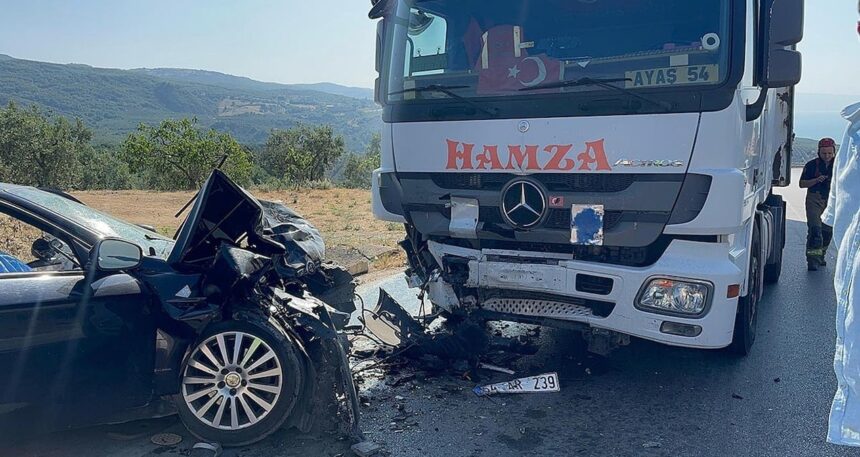 İznik’te otomobil ile TIR çarpıştı: 1 ölü, 2 yaralı