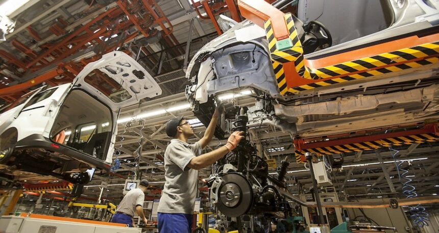Kapı kilidi arızası Ford’u harekete geçirdi: Popüler modelin üretimi durdu