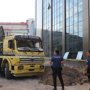 Kayseri’de feci son: Sondaj kuyusuna düştü