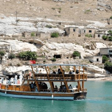 Kayyumdan akıalmaz ihale: Olmayan tekneye 600 bin TL harcadı