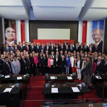 Kılıçdaroğlu’na soğuk duş: Sadece 10 milletvekili destek verdi